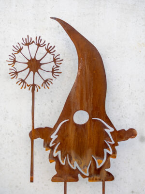 Wichtel Ralfi mit Pusteblume